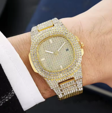 Luxury Men’s Full Diamond Watch – Stainless Steel Quartz Sports Wristwatch with Calendar